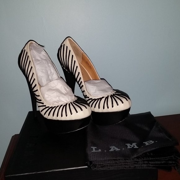 L.A.M.B. 'Holiday' Platform Heels - BNIB w dust bag - Picture 6 of 6